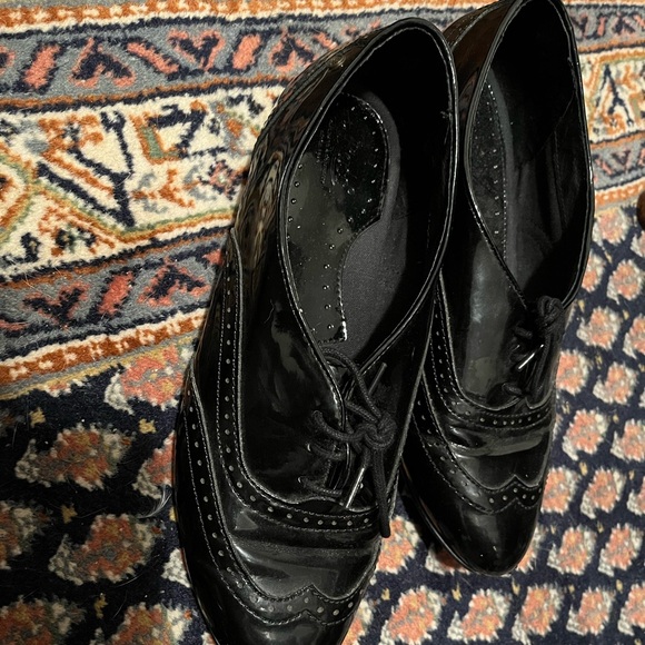 Shiny Oxford GH Bass Women’s Flats - Picture 3 of 7